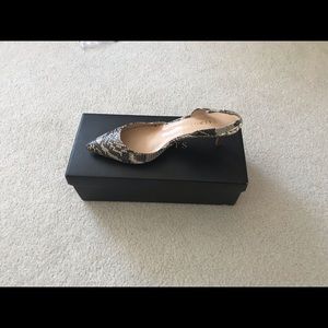 Natural/ Black Closed toe sandals NEW